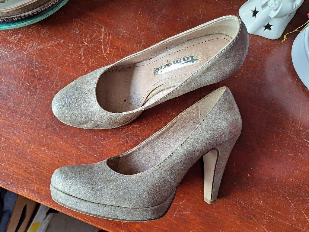diverse schoenen, pumps, ALLES NIEUW, mt 40, Ophalen of Verzenden, Nieuw, Overige kleuren