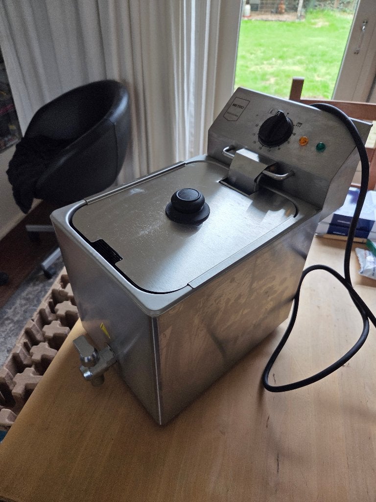 Friteuse 8l, Witgoed en Apparatuur, 4 liter of meer, Ophalen of Verzenden, Zo goed als nieuw