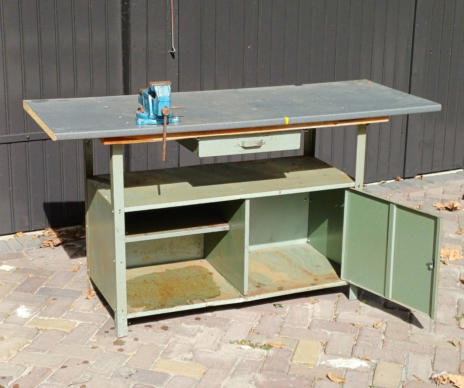 Nette werkbank met bankschroef 80 mm, Ophalen, Gebruikt, 120 tot 170 cm, Bankschroef
