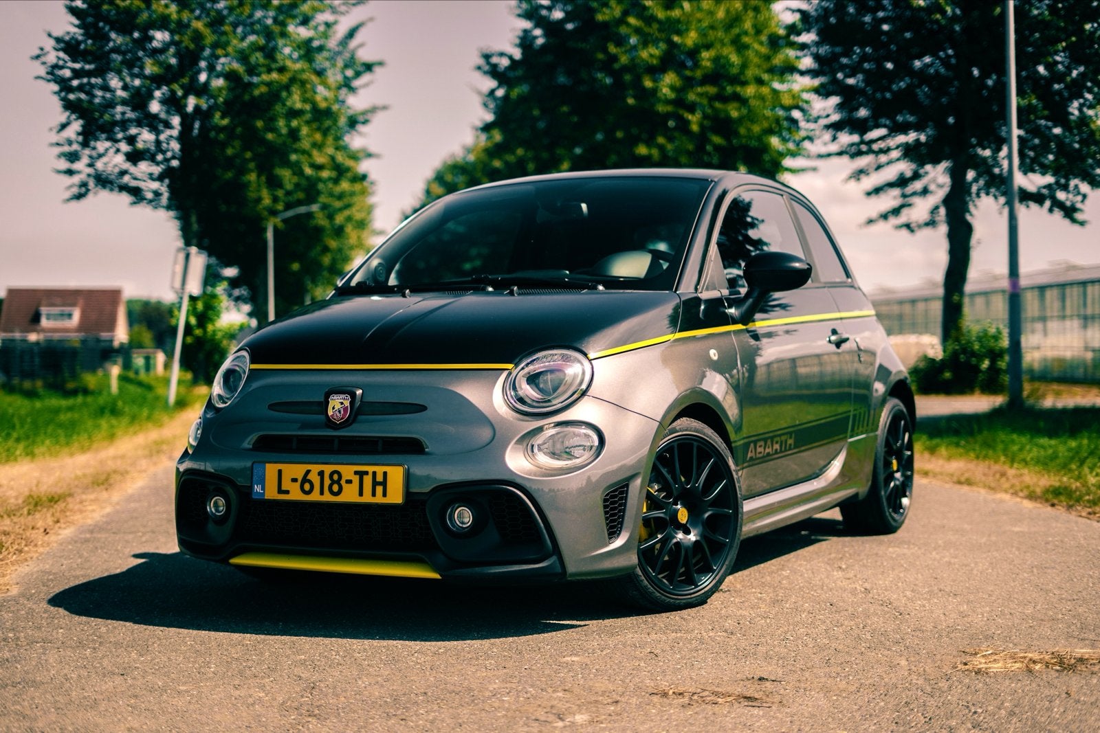 Abarth 595 Pista, Bombadorne uitlaat, 171 pk, Carplay, Voorwielaandrijving, 40 €/maand, 4 cilinders, 1010 kg