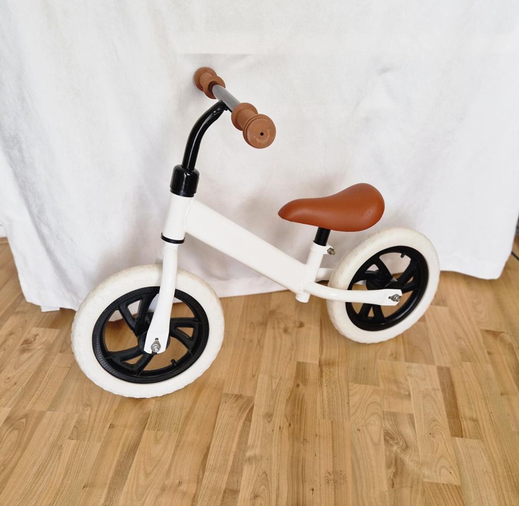 Loopfietsje wit., Ophalen of Verzenden, Gebruikt, Loopfiets
