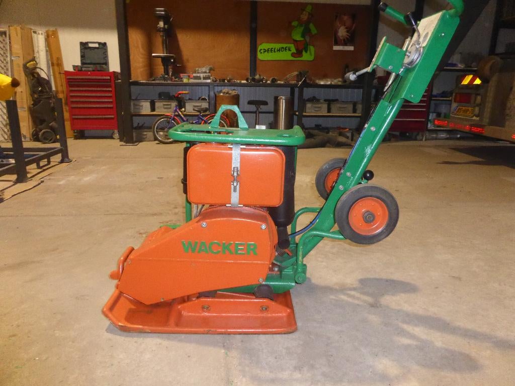 wacker trilplaat, Tuin en Terras, Ophalen, Nieuw