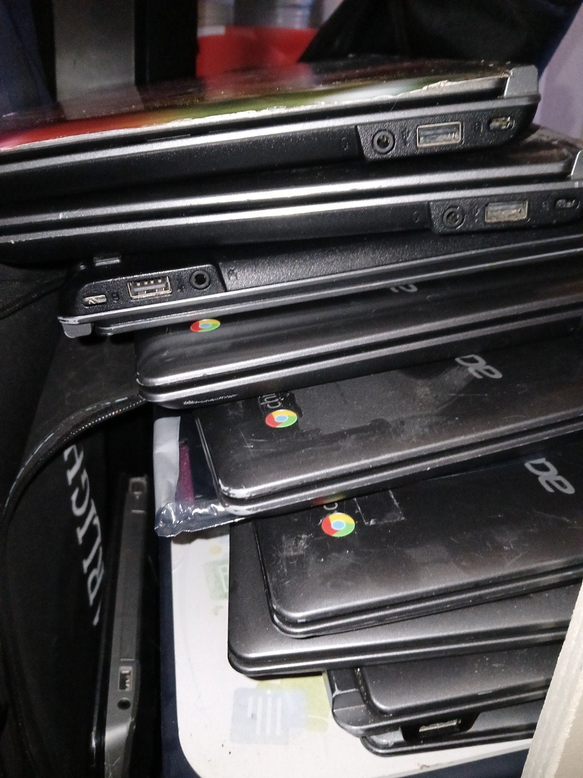 40 Chromebook laptops met laders - Ideaal voor onderdelen, Computers en Software, Ophalen, Gebruikt, Diverse (o.a. Acer, Dell)