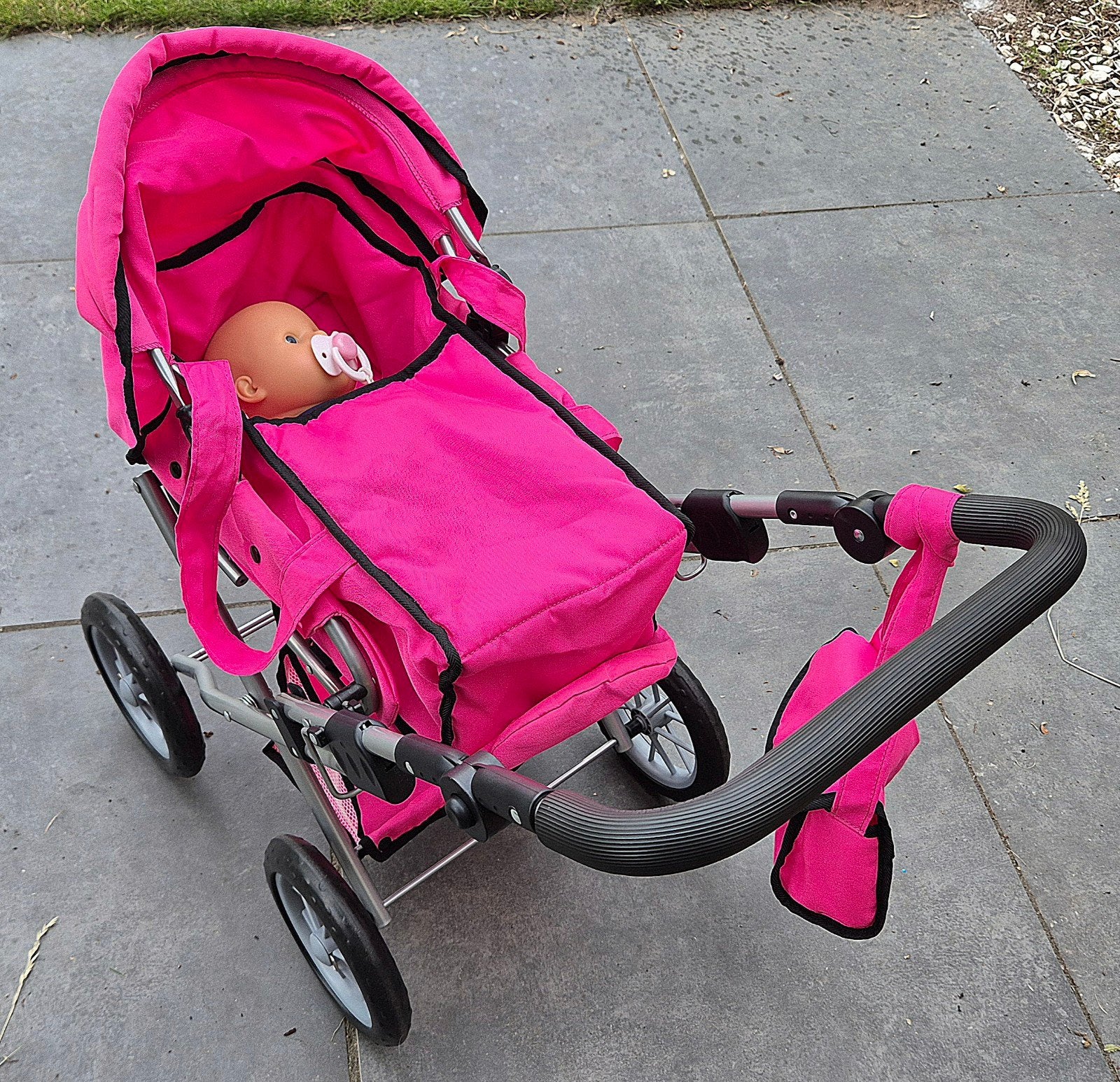 Roze poppenwagen met draagmand en pop, Ophalen, Gebruikt, Overige typen