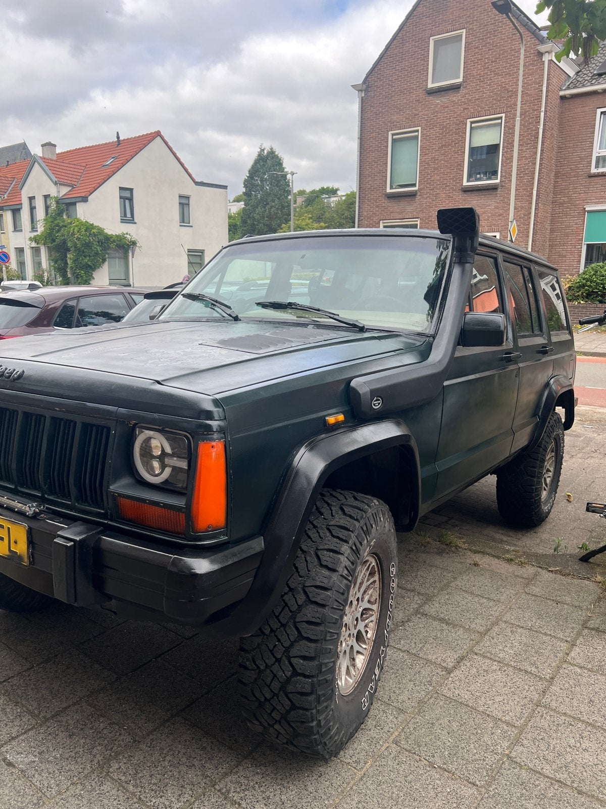 Jeep Cherokee 4.0 I Limited AUT 4WD U9 1991 Groen, Auto's, Jeep, Automaat, 2500 kg, Origineel Nederlands, 3960 cc