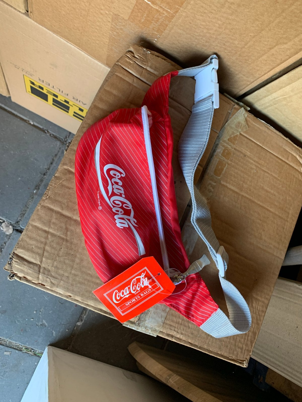 Nieuwe Coca-Cola Heuptas - Rood met Wit Logo, Ophalen, Nieuw, Rood, Overige typen