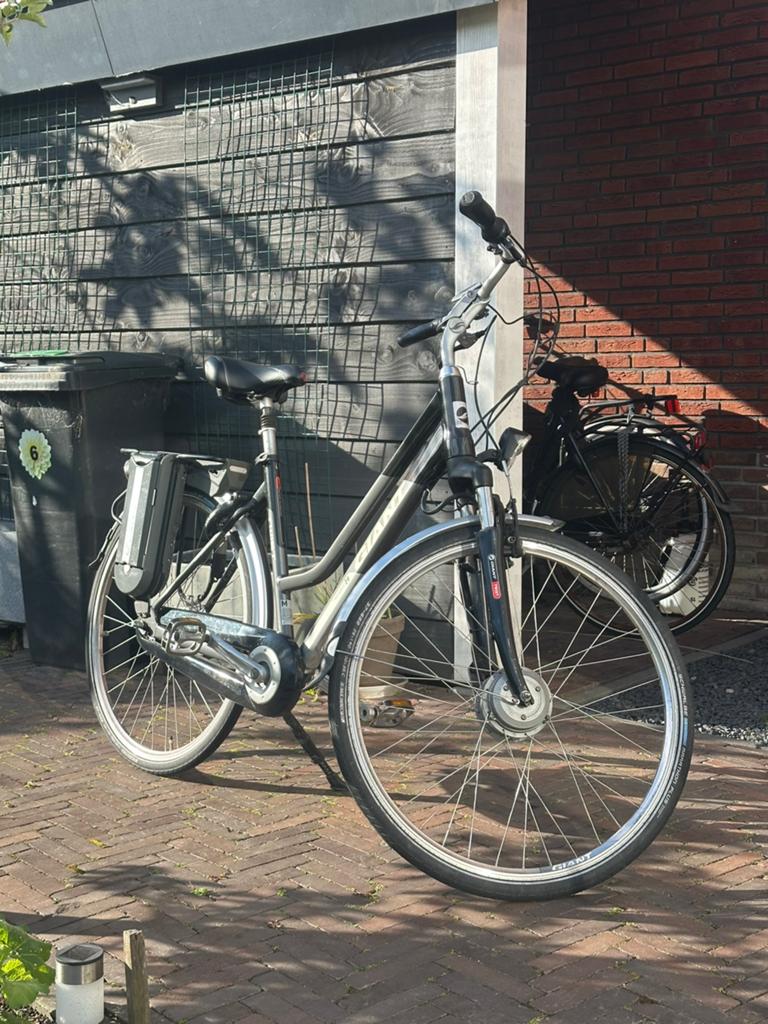 Giant Twist I Elektrische fiets, Ophalen, Giant, Zo goed als nieuw, 51 tot 55 cm