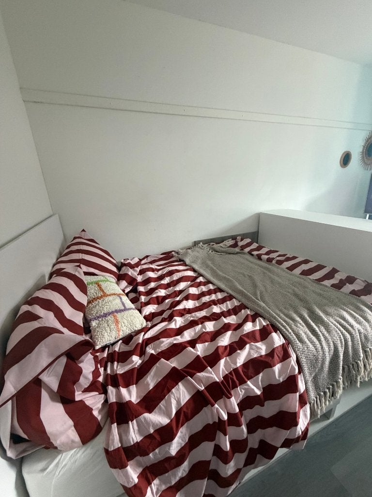 Bed met lattenbodem met kast (zonder matras), Huis en Inrichting, Ophalen, Overige materialen, Gebruikt, Wit