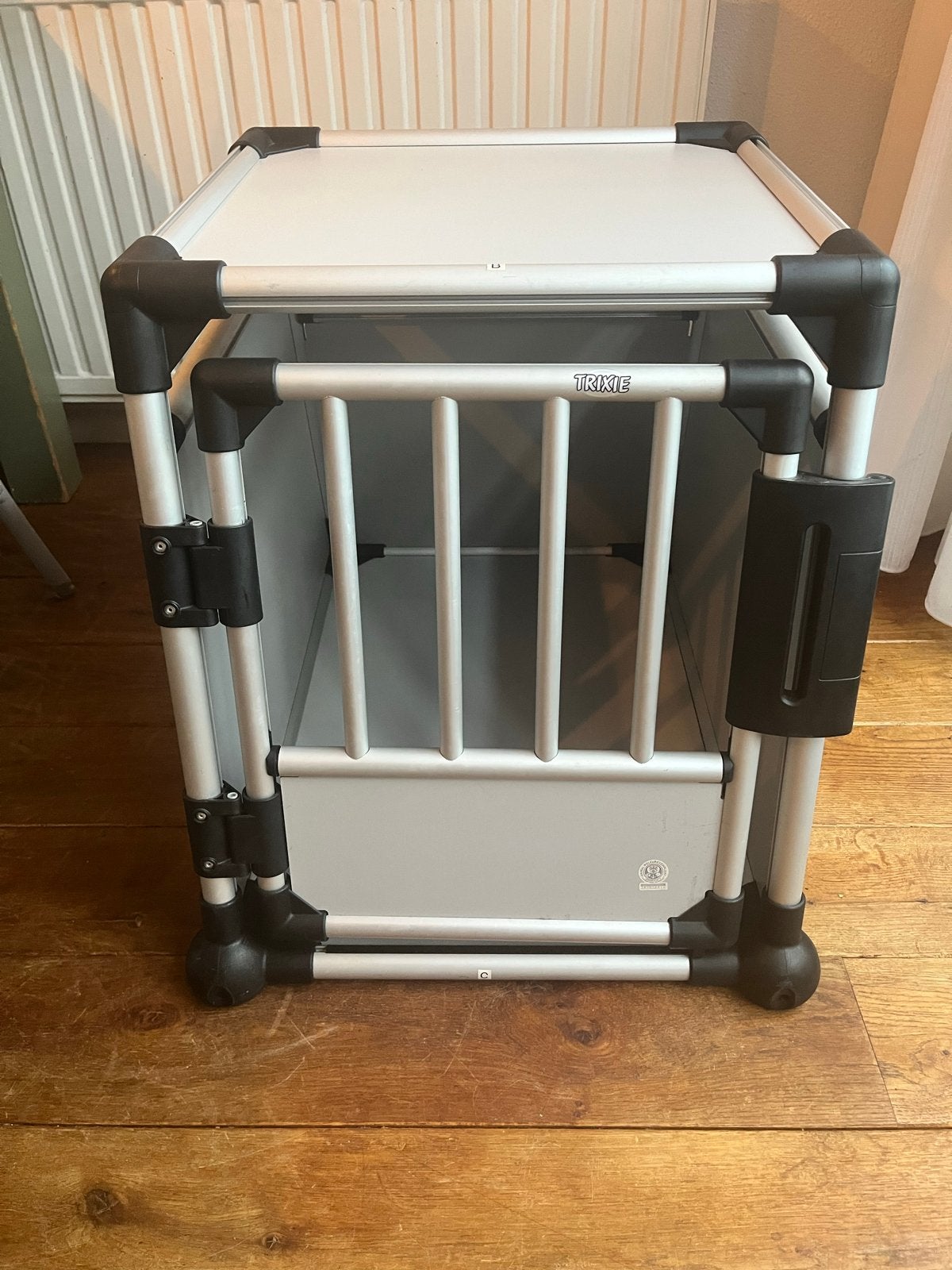 Trixie Autobench voor middelgrote hond, Dieren en Toebehoren, Ophalen, Zo goed als nieuw