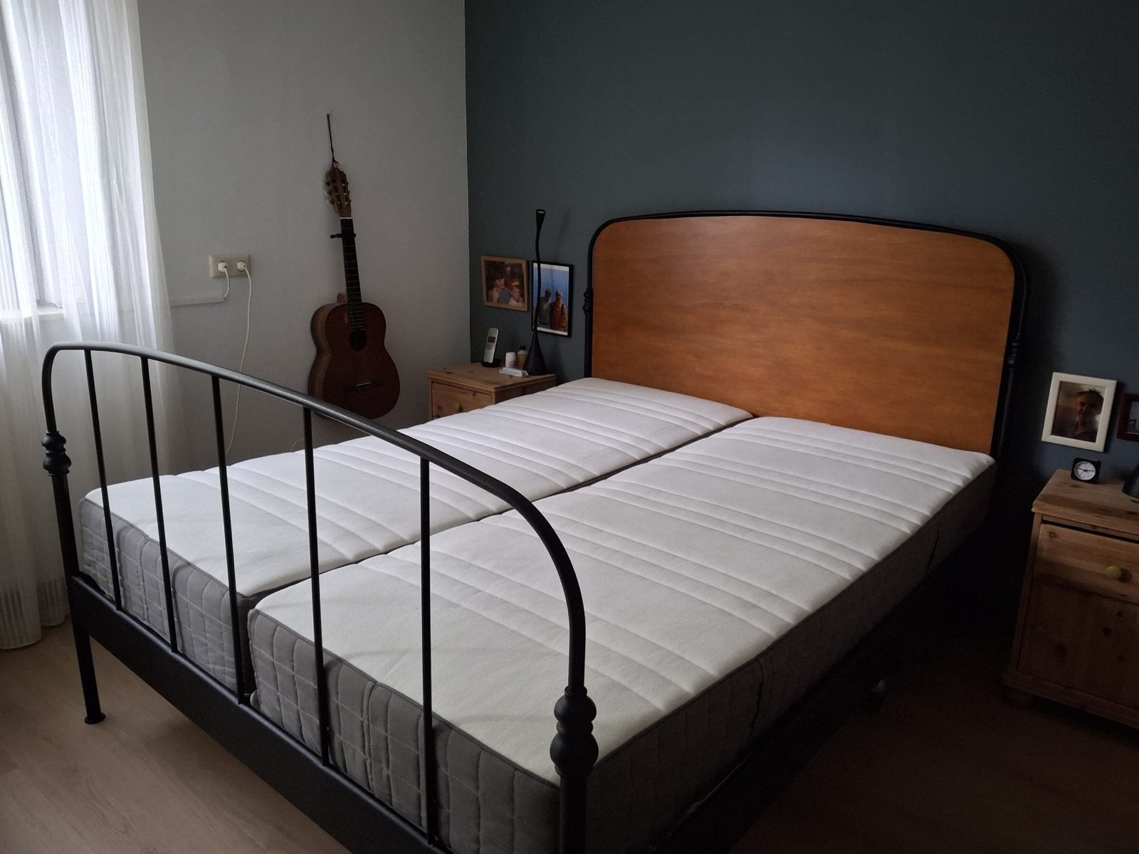 Ikea Stalen Bed met Hoofdbord en Matrassen, Ophalen, Gebruikt, Zwart, Tweepersoons