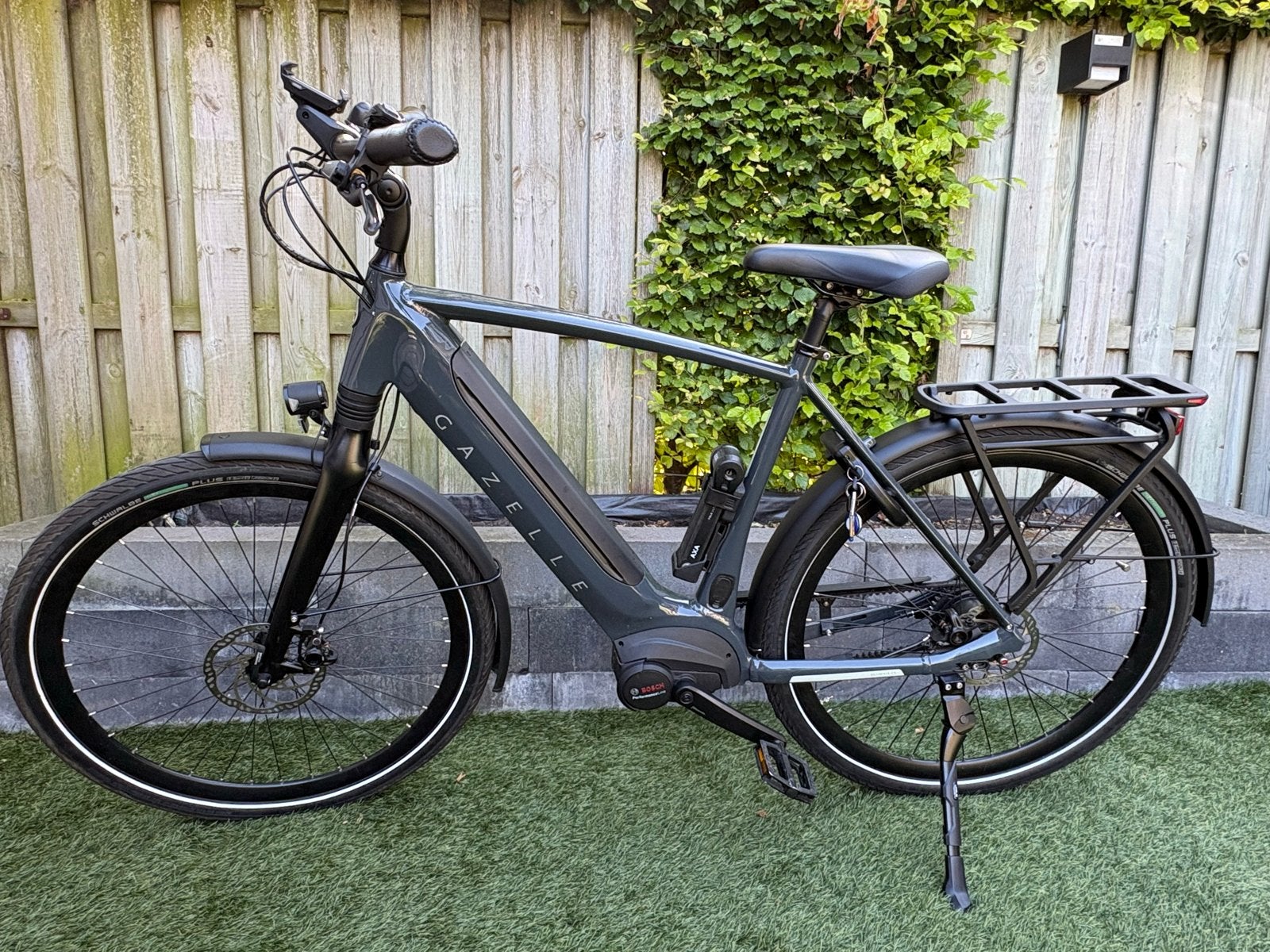 Gazelle Ultimate C5 HMB uit 2023  met 2400 km, Ophalen, Zo goed als nieuw, 50 km per accu of meer, 55 tot 59 cm