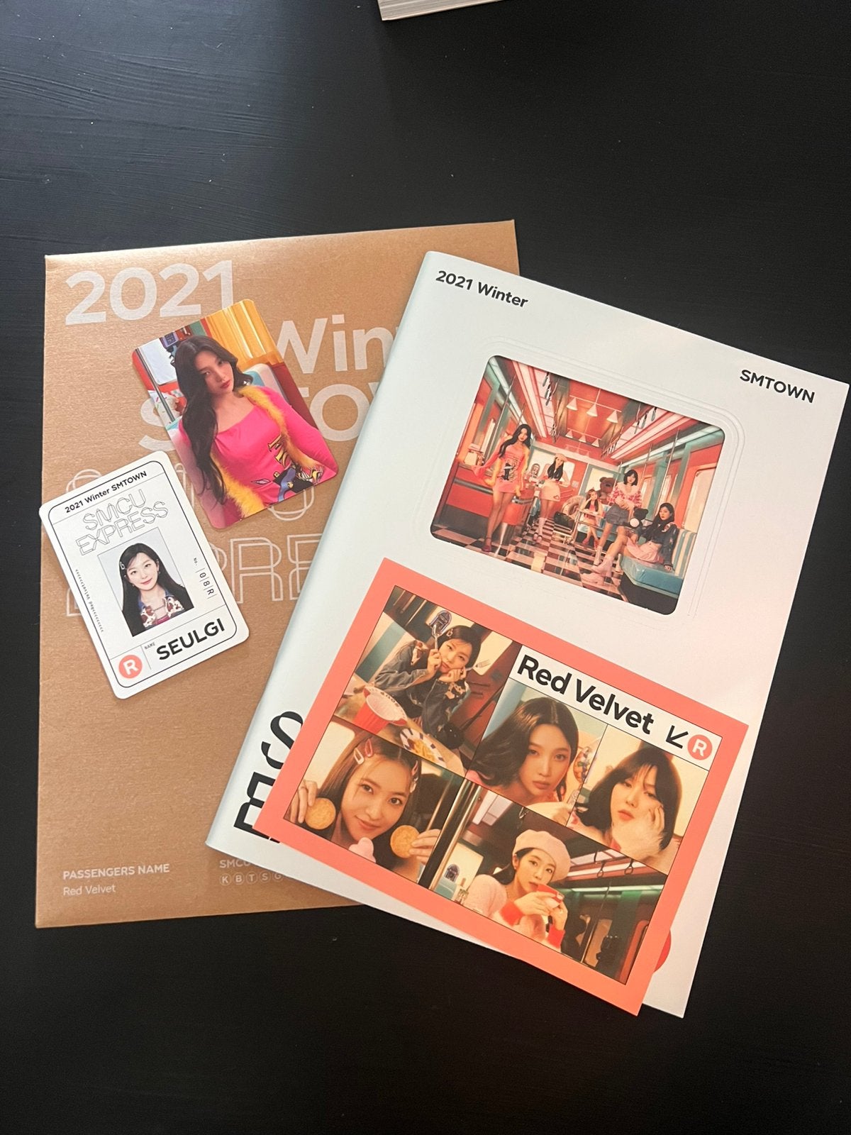 Red velvet smcu express 2021 Seulgi and Joy, Verzamelen, Ophalen of Verzenden, Zo goed als nieuw, Foto of Kaart