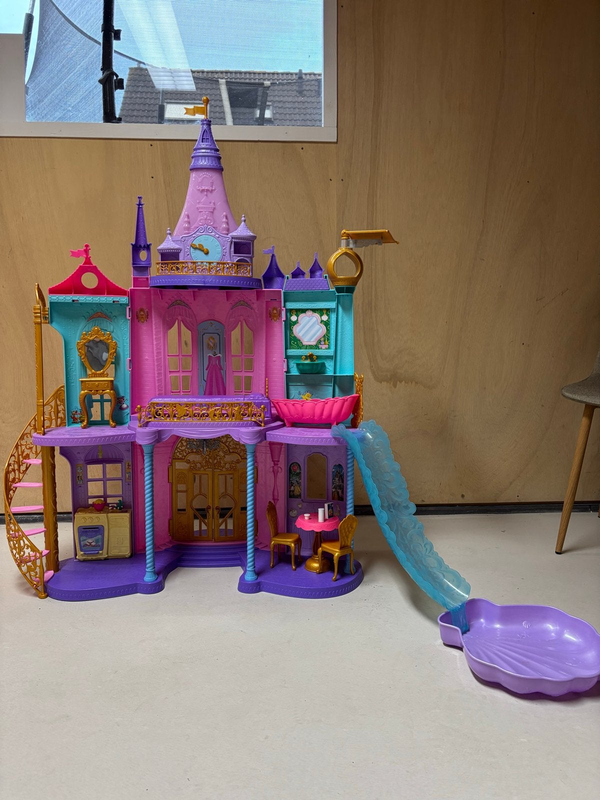 Disney prinses Droomkasteel met glijbaan en accessoires, Ophalen of Verzenden, Zo goed als nieuw, Barbie