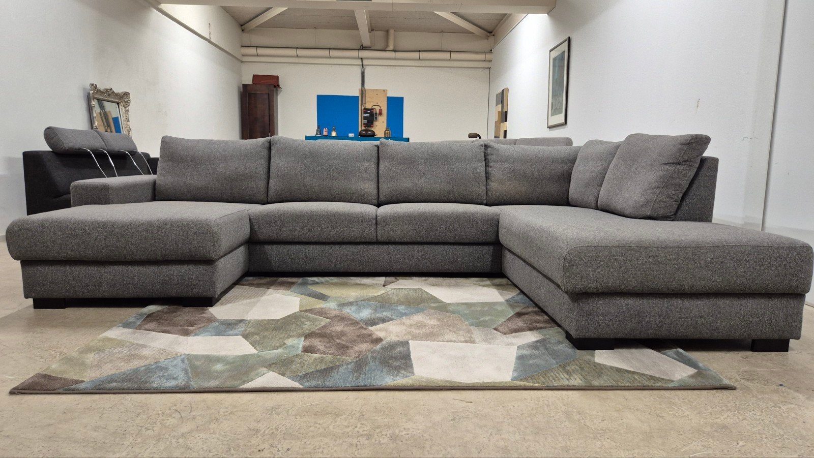 grijze stoffen U hoekbank 160x335x215 in uitstekende staat!, 300 cm of meer, Ophalen of Verzenden, Zo goed als nieuw, Vierpersoons of meer