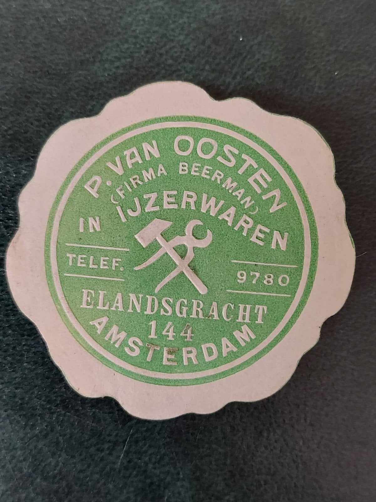 Sluitzegel P. van Oosten Firma Beerman IJzerwaren Amsterdam, Ophalen of Verzenden, Gebruikt, Overige typen