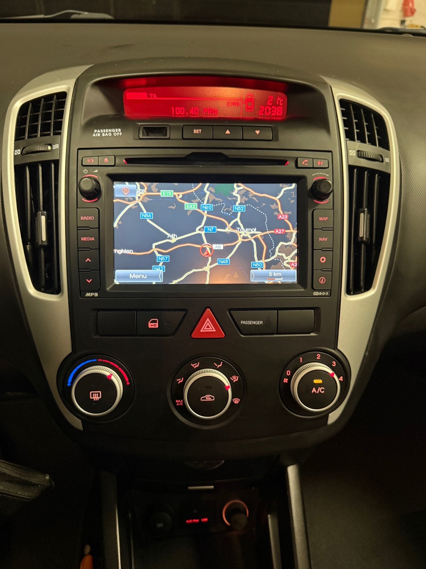 Foto 3 van Kia Cee'd Sporty Wagon 1.4 CVVT Navigator Plus Pack