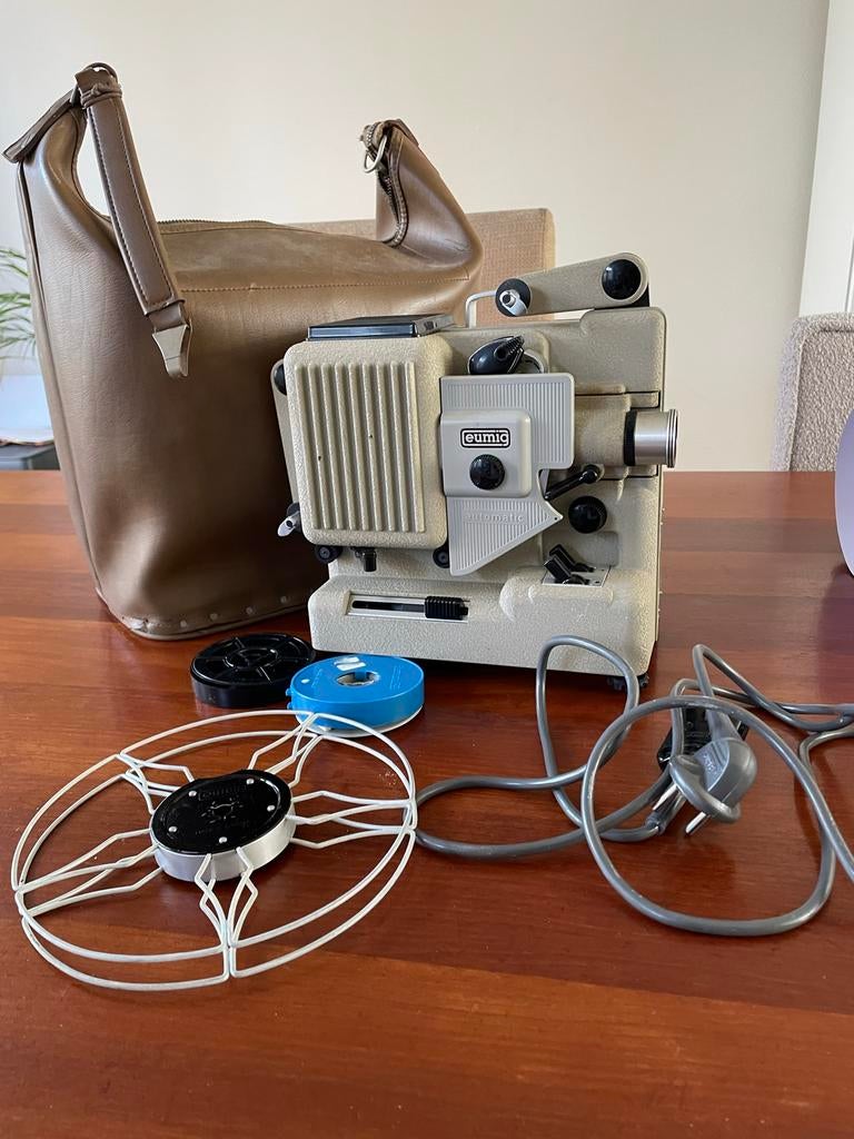 Eumig P8 Phonomatic 8mm filmprojector, Audio, Tv en Foto, Beamers, Ophalen, Eumig, Overige resoluties, Gebruikt
