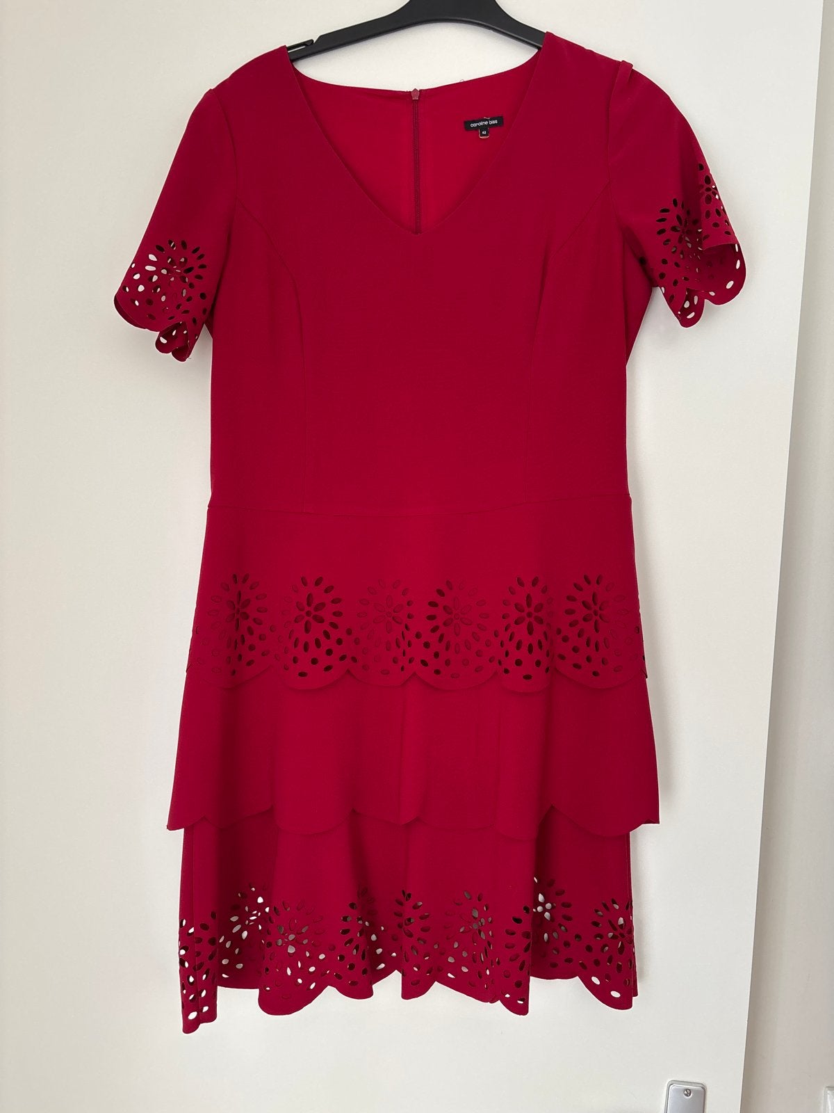 Caroline Biss Rode Jurk met Lasergesneden Details Maat 42, Maat 42/44 (L), Ophalen of Verzenden, Gedragen, Rood