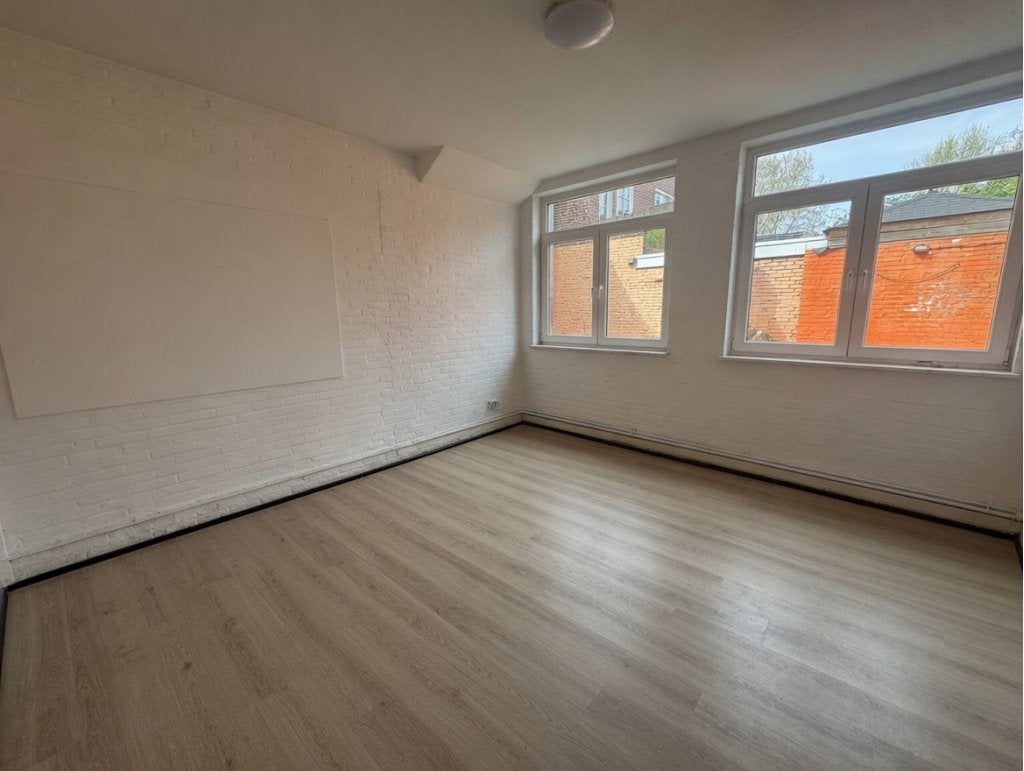 NIEUW! Woonruimte te huur Kruisstraat, Heerlen