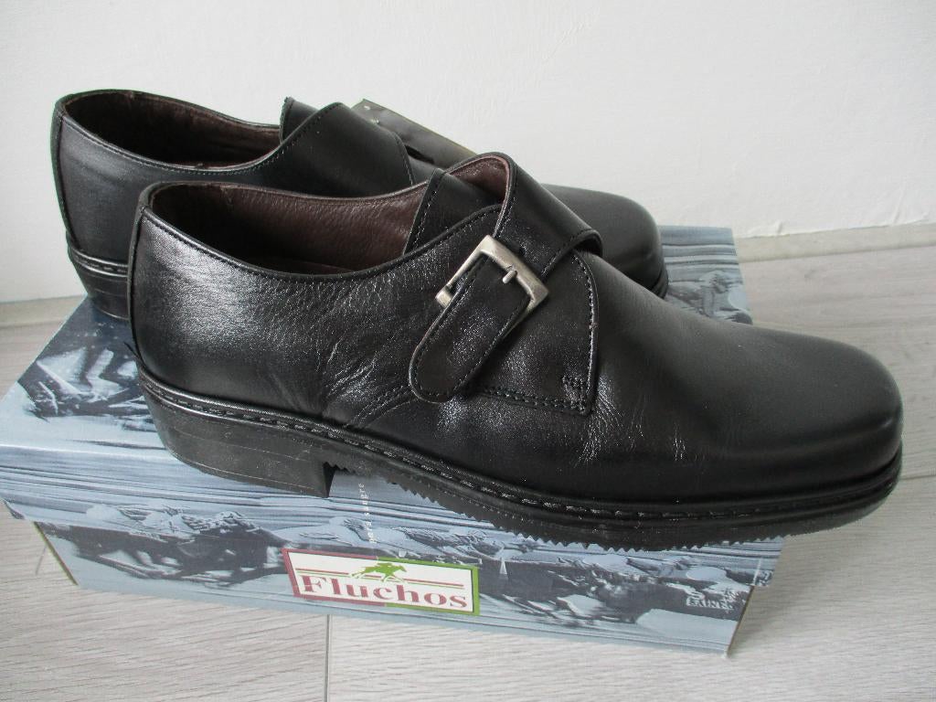 Herenschoenen Fluchos Leer Gesp maat 43 Gloednieuw in doos, Kleding | Heren, Schoenen, Nieuw, Ophalen of Verzenden, Gespschoenen