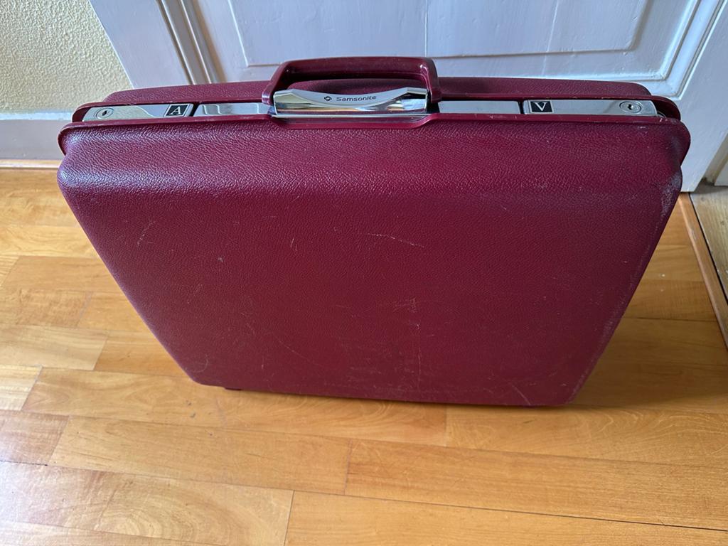 Vintage Samsonite Koffer - Bordeauxrood, Sieraden, Tassen en Uiterlijk, Koffers, Ophalen, Gebruikt, 50 tot 60 cm, Hard kunststof