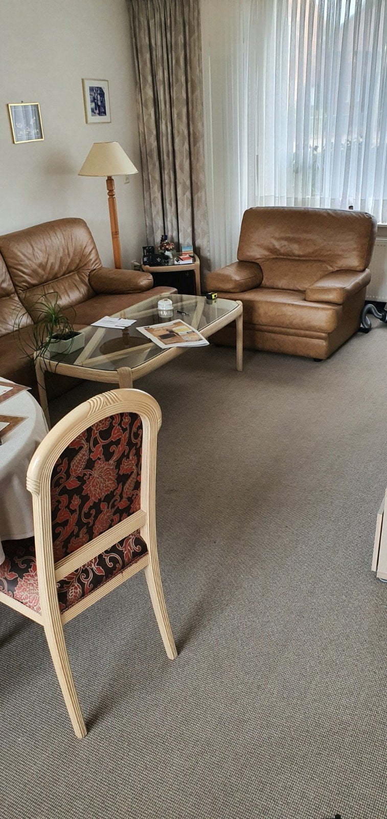Comfortabele leren bank en fauteuil - Bruin, Huis en Inrichting, Gebruikt, Klassiek, Driepersoons, Ophalen of Verzenden