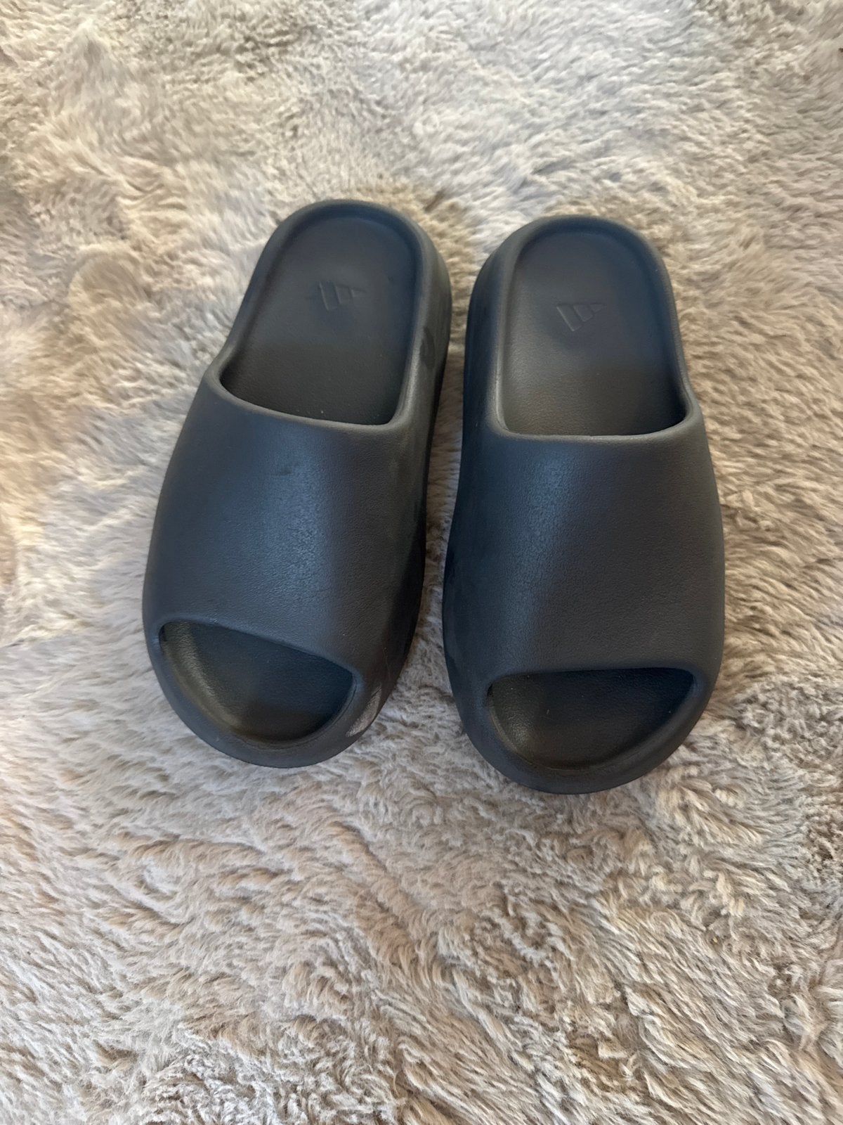 Adidas Yeezy Slide 'Onyx' - Maat 36, Ophalen, Zo goed als nieuw, Zwart, Slippers