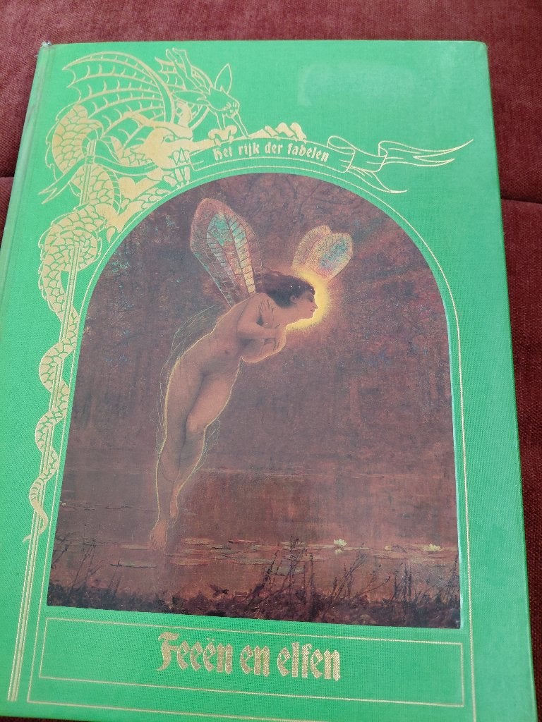 Het Rijk der Fabelen: Feeën en Elfen - Geïllustreerd Boek, Ophalen of Verzenden, Gelezen, Onbekend