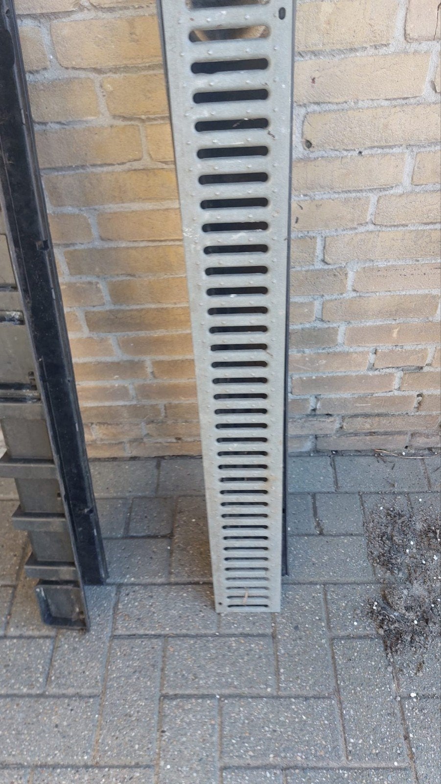 twee stuks drainageroosters, Afvoer, Gebruikt, Pvc, 2 tot 4 meter