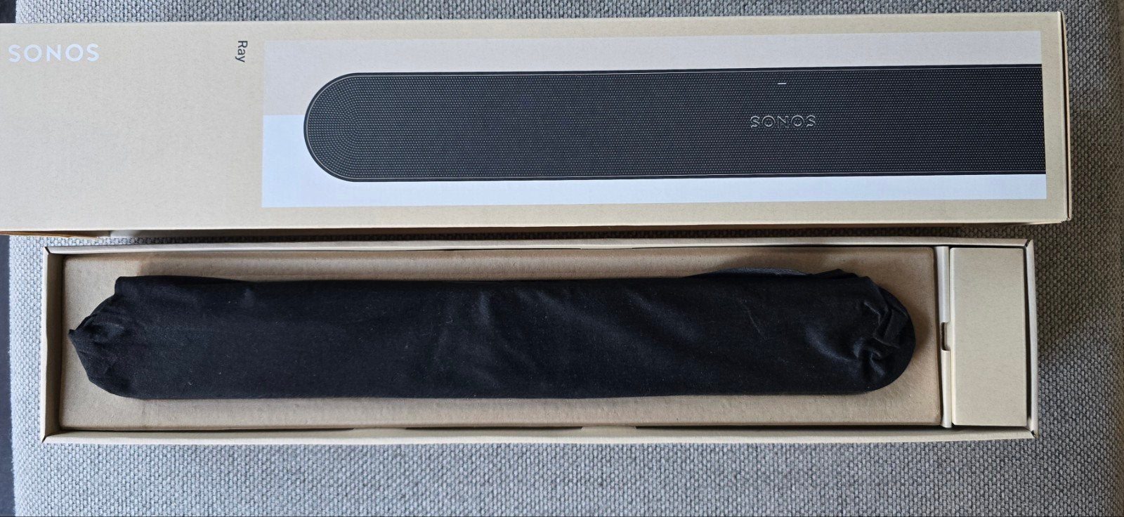 Foto 3 van Sonos Ray Soundbar Zwart - Nieuw!