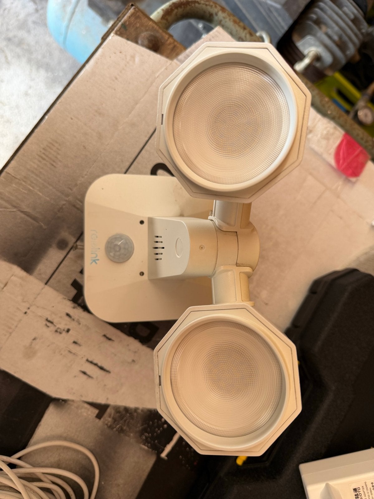 2x Reolink Wifi schijnwerper (met Bewegingssensor), -, -, Ophalen of Verzenden, Zo goed als nieuw