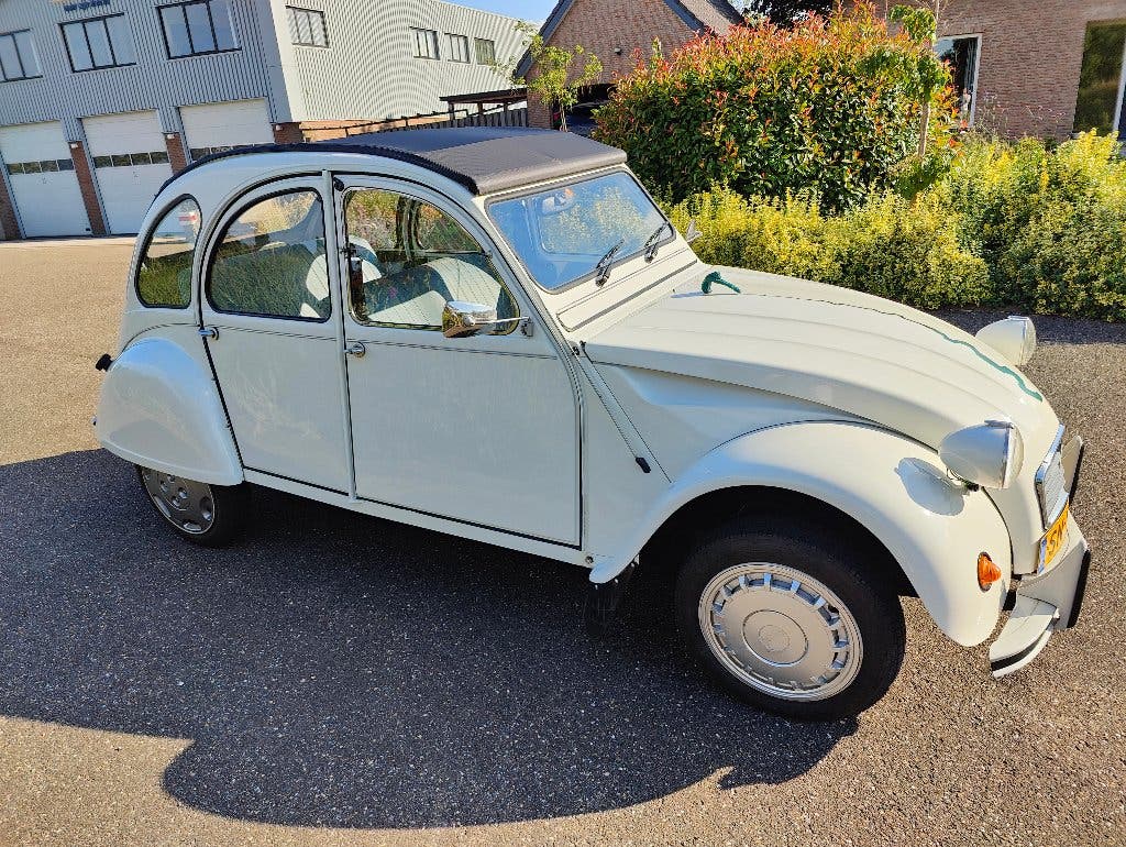 Citroën 2CV 0.6 Spécial 1989 | Perrier Limited Edition, foto 4