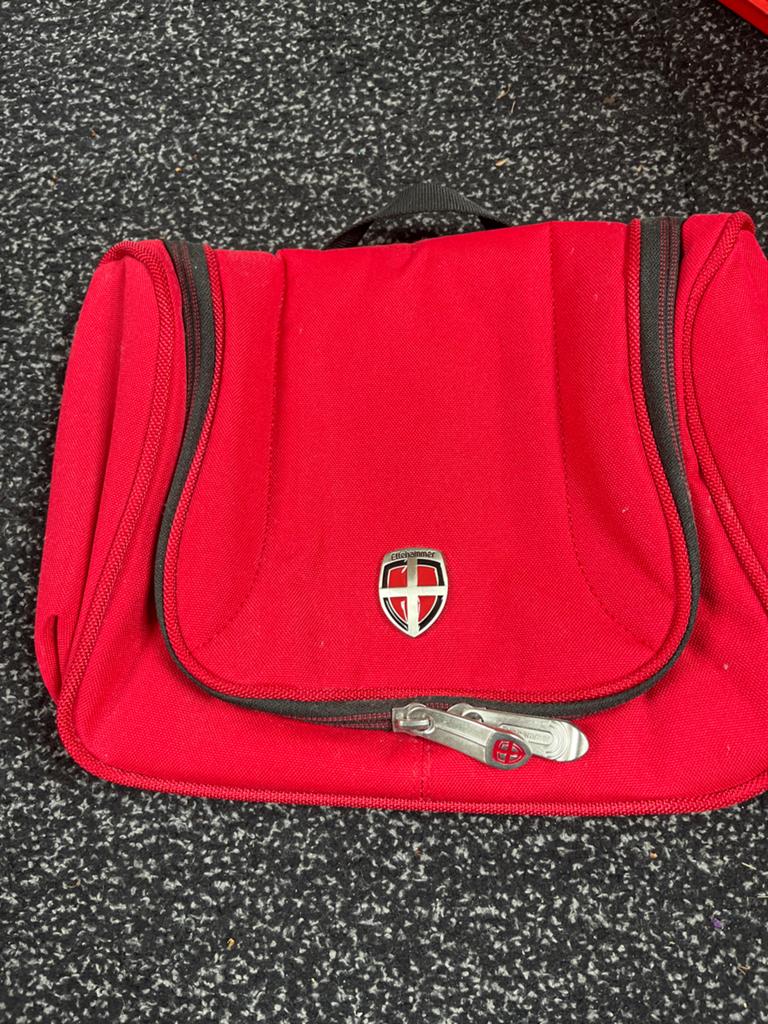 Ellehammer Toilettas - Rood, Handig en Compact, Ophalen of Verzenden, Gebruikt, Rood, Heer of Dame