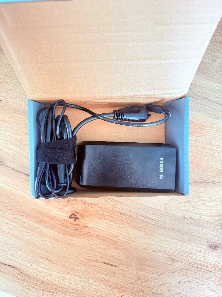Bosch lader: Charger Compact 2A, Fietsen en Brommers, Fietsaccessoires | Fietsaccu's, Ophalen, Nieuw