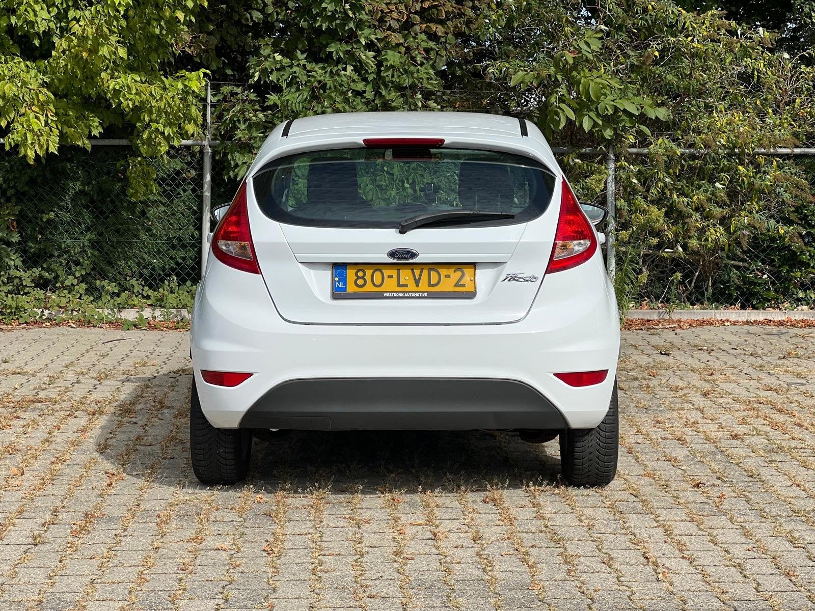 Foto 4 van Ford Fiesta 1.25 Limited 5-deurs - Airco/NAP