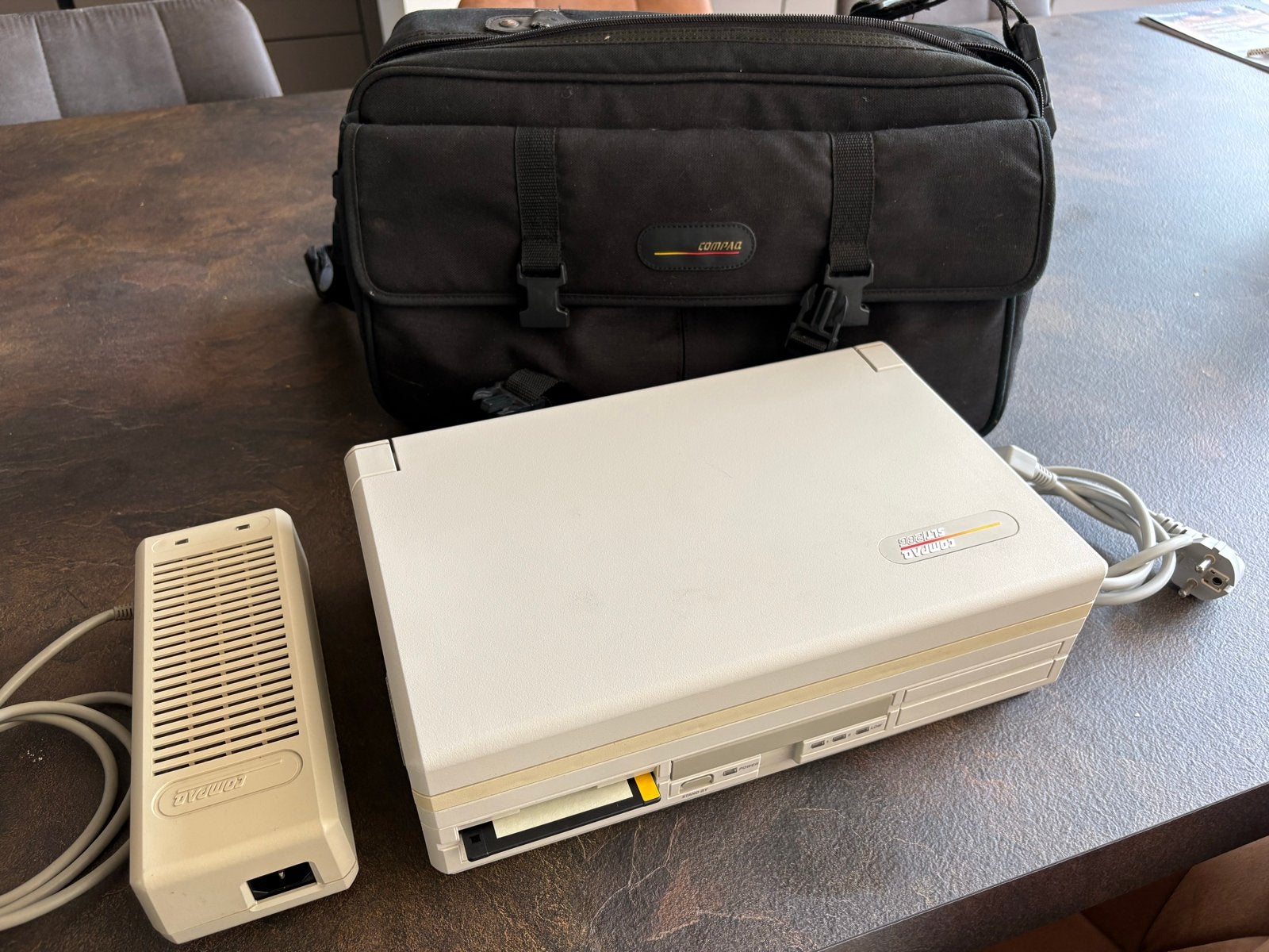 Compaq SLT/286 Vintage Laptop - Werkend met Tas, Computers en Software, Ophalen of Verzenden