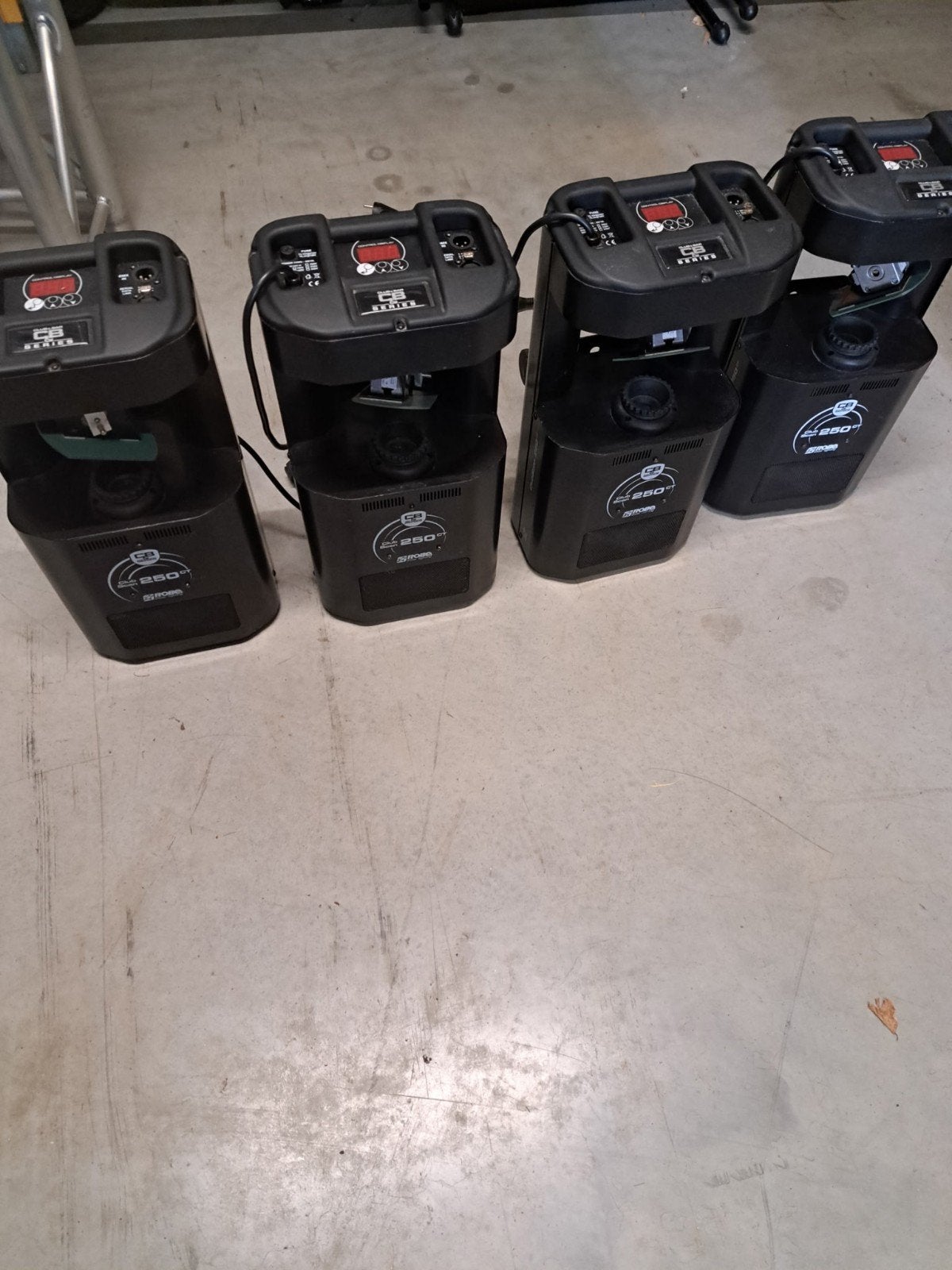 Robe Club & Bar CB 250+ scanners (4 stuks), Muziek en Instrumenten, Licht en Laser, Ophalen, Gebruikt, Rookmachine