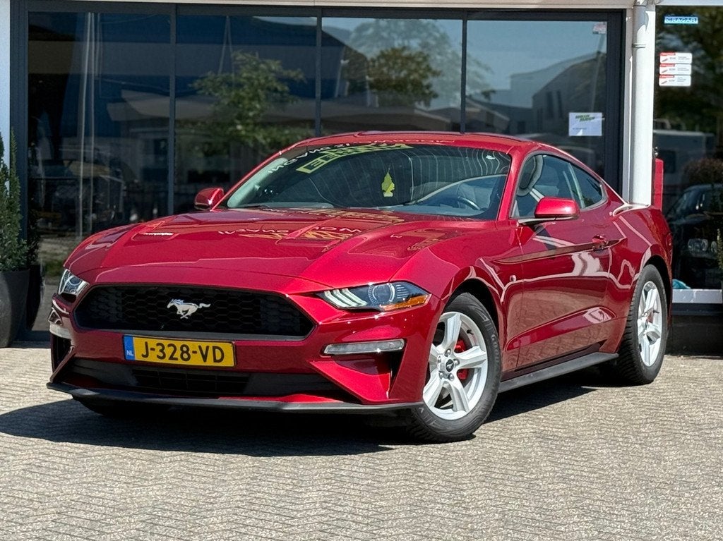 Ford Mustang Fastback 310 PK / Nieuwstaat !, Auto's, Automaat, 309 pk, Achterwielaandrijving, Gebruikt
