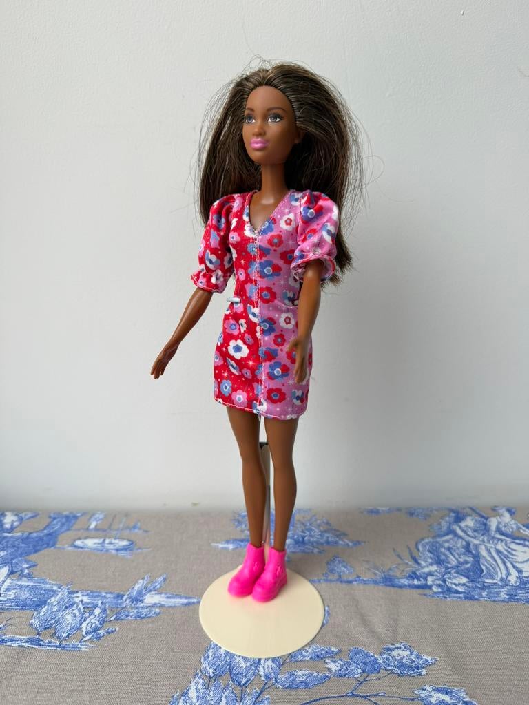 Fashionistas Barbie, Ophalen of Verzenden, Zo goed als nieuw, Pop