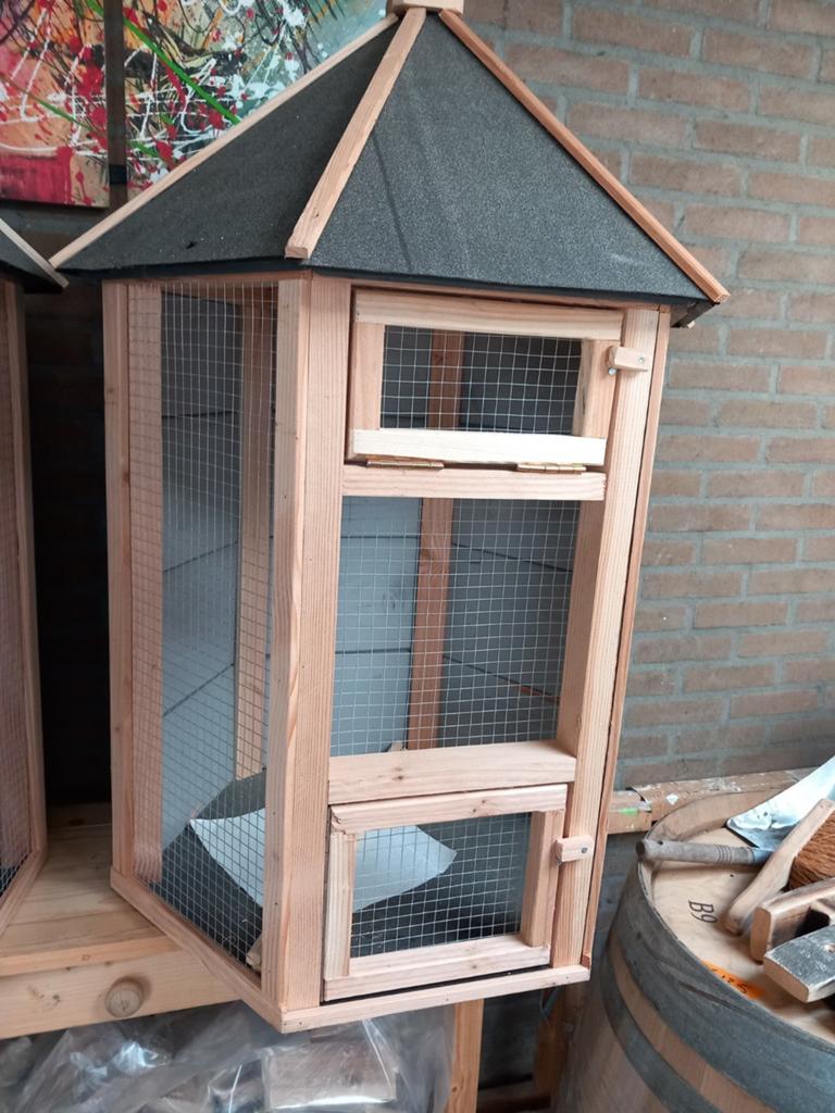 Toren kooi en grote wandkooi, Dieren en Toebehoren, Vogels | Hokken en Kooien, Ophalen, Nieuw, Hout, Vogelkooi