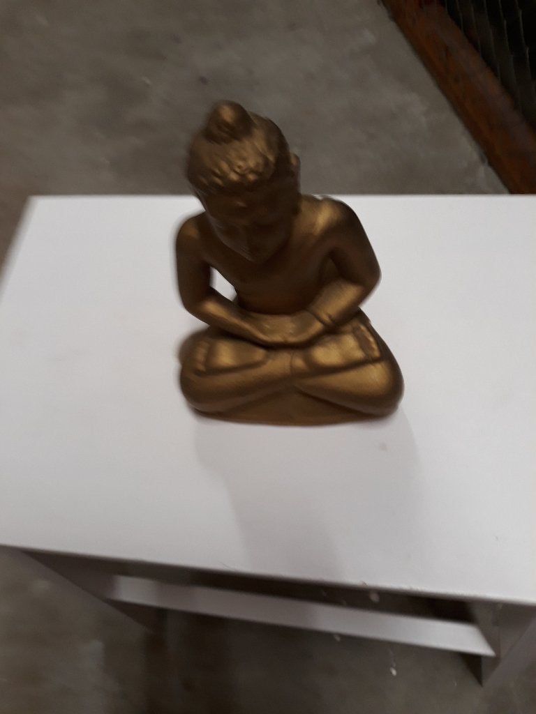 beeldje Boeda brons kleurig aardewerk beeldje 18 cm hoog, Ophalen of Verzenden, Zo goed als nieuw, Mens