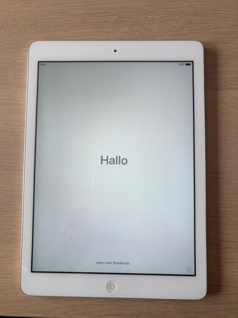 iPad Air (A1474) wit/zilver 32 GB, Computers en Software, Apple iPads, Gebruikt, Apple iPad Air, Wi-Fi, 10 inch, 32 GB, Wit, Ophalen of Verzenden