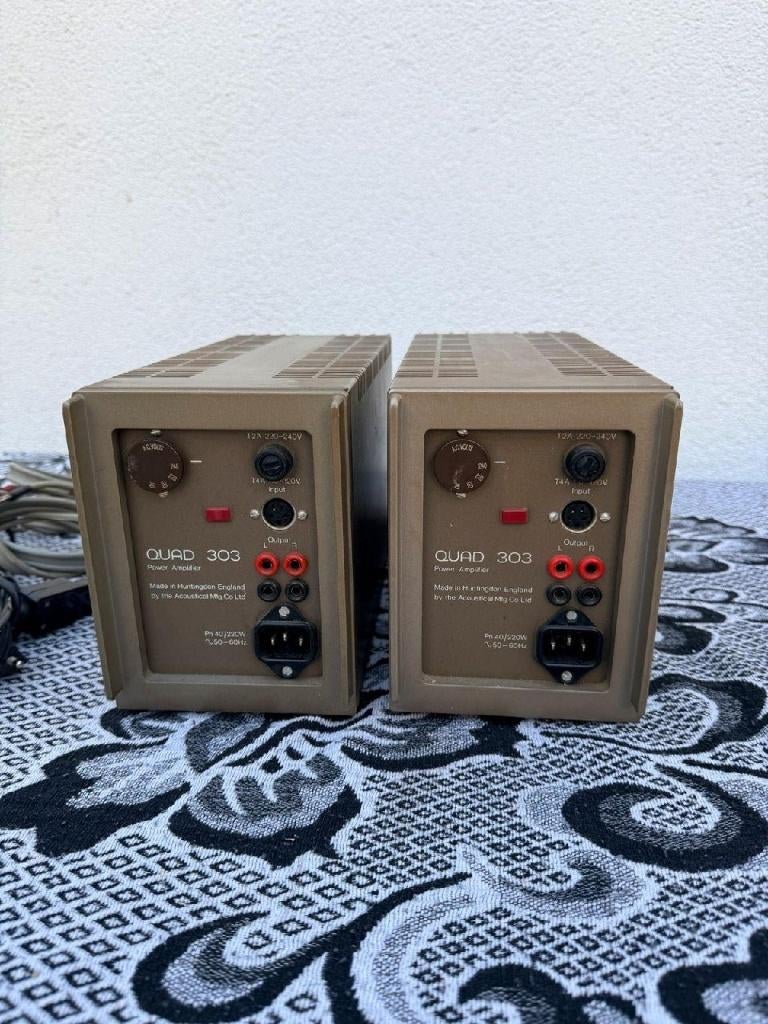2x Quad 303 eindversterkers