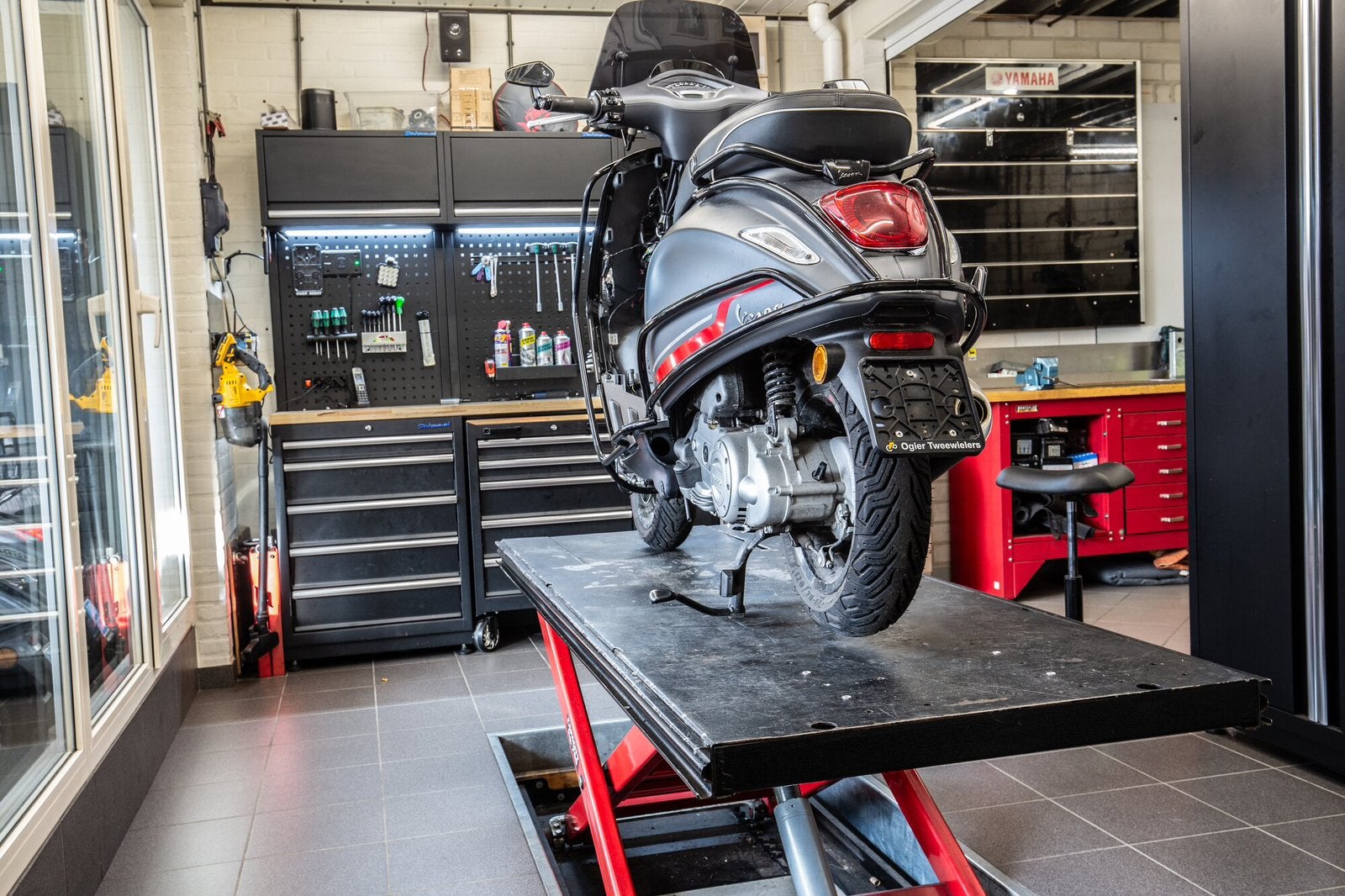 GEZOCHT opknap brommers/scooters, Fietsen en Brommers, Ophalen, Zo goed als nieuw