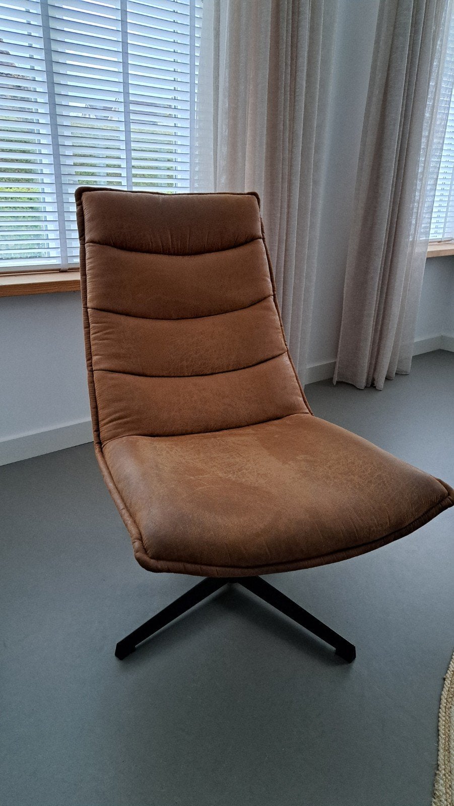 Woood draaifauteuil - Cognac, Ophalen, Gebruikt, 75 tot 100 cm, Metaal
