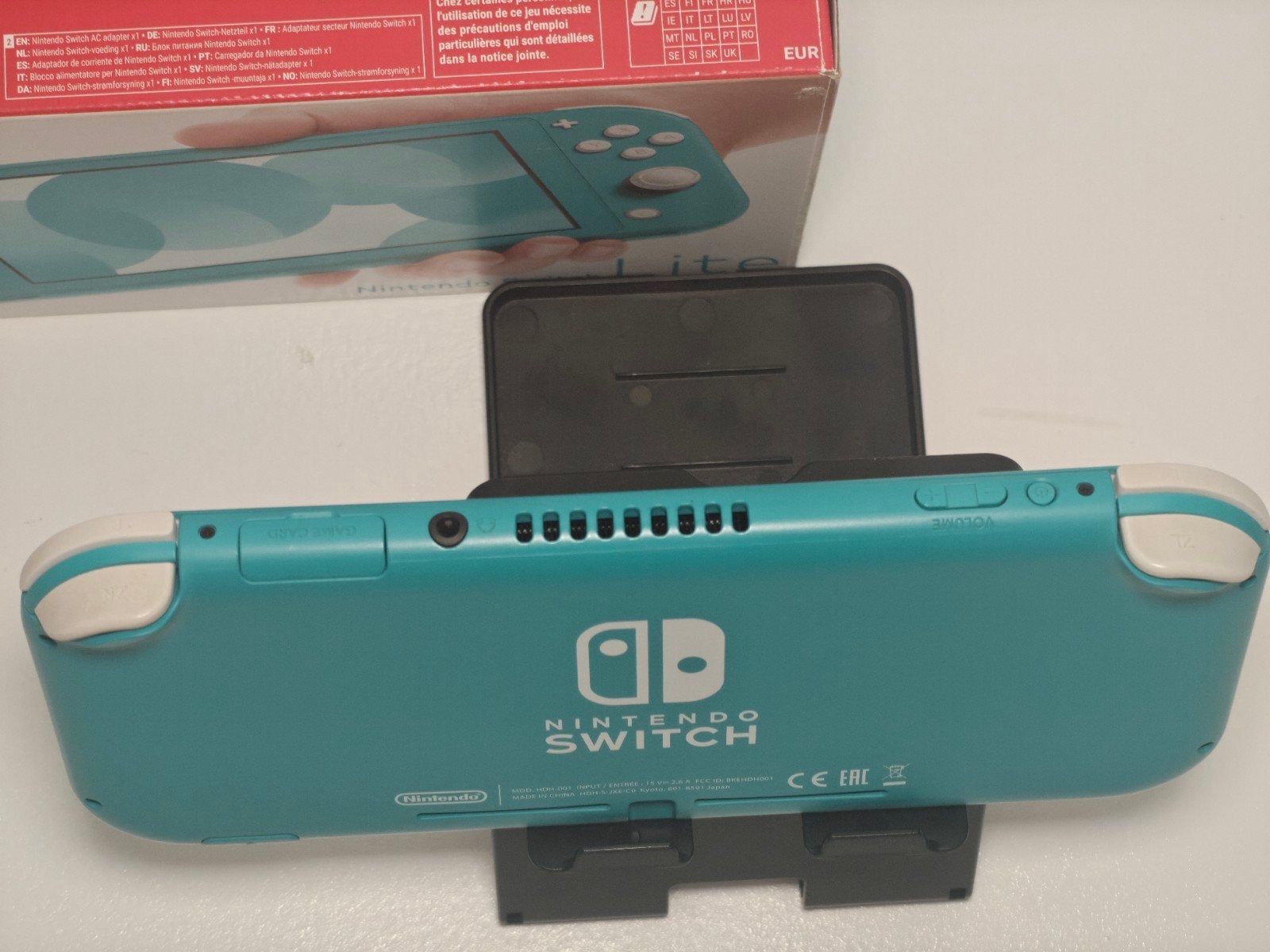 Nintendo Switch Lite, Support@nintendo.com, 11-1 Hokotate-cho, Kamitoba, Minami-ku, Kyoto 601-8501, Japan, Ophalen of Verzenden