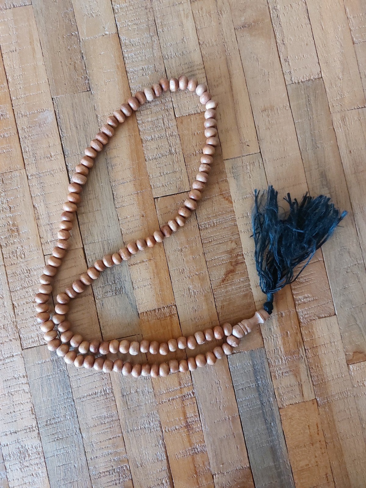 Japa Mala Gebedsketting 108 Kralen met Guru Kraal, Sieraden, Tassen en Uiterlijk, Kettingen, Ophalen of Verzenden, Nieuw, Bruin