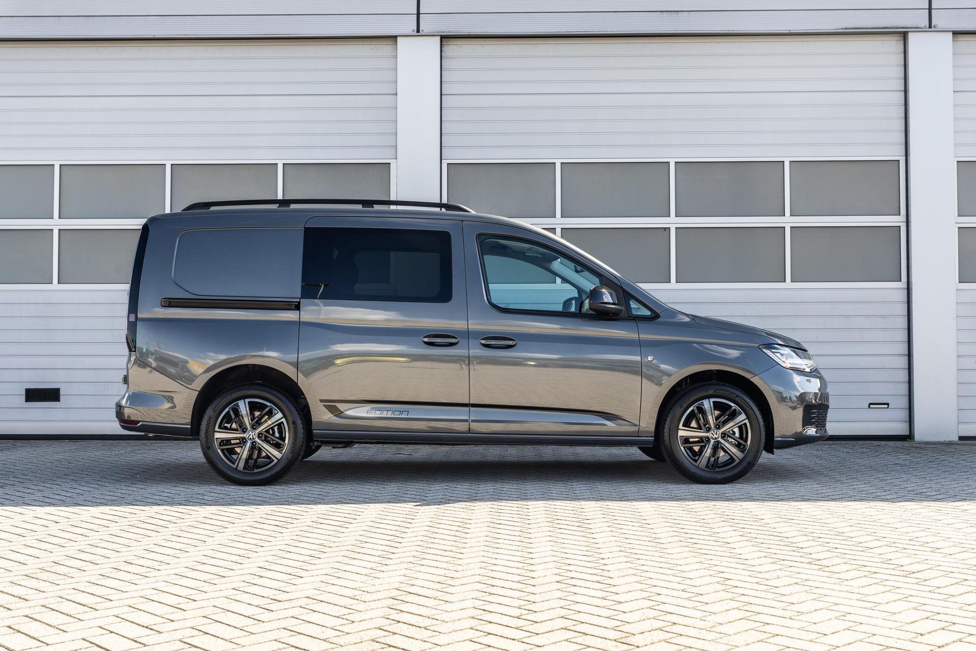Volkswagen Caddy Maxi 1.5 TSI 115pk DSG Hybride Flexible Lim, Auto's, Volkswagen, Stof, 1498 cc, 4 cilinders, 150 min