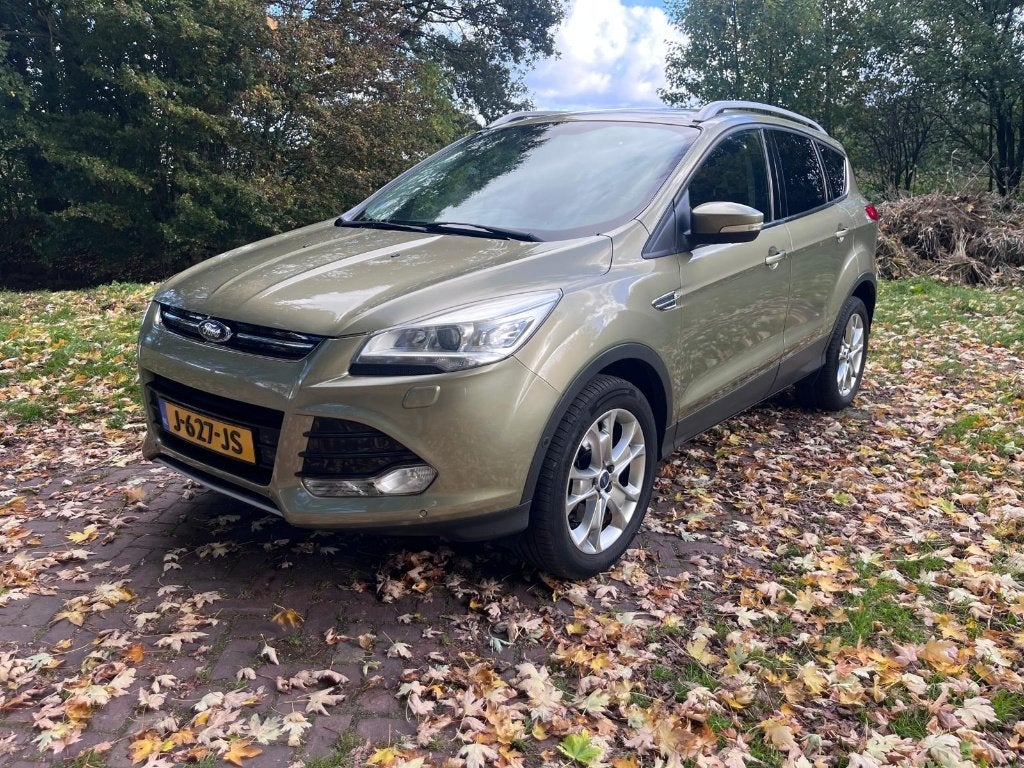 FORD KUGA TITANIUM 1.6 ECOBOOST 2013 + ZGAN WINTERANDEN LMV, 1596 cc, 4 cilinders, Alcantara, Grijs