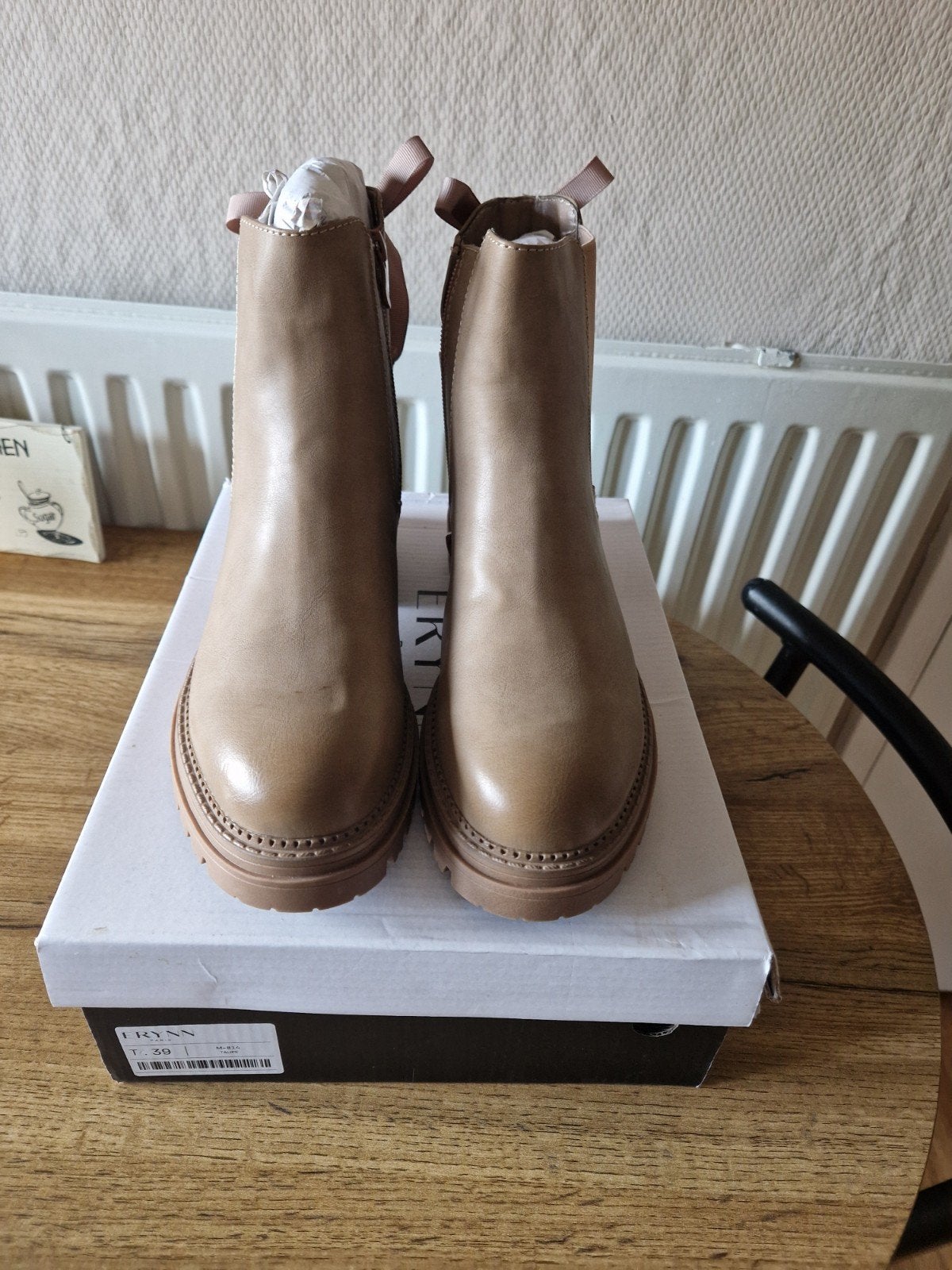 Nieuwe Erynn Paris Enkellaarzen Maat 39, Ophalen, Beige, Lage of Enkellaarzen, Erynn Paris